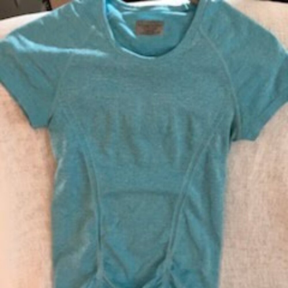 Athleta Women XS Light Blue Fastest Track Tee